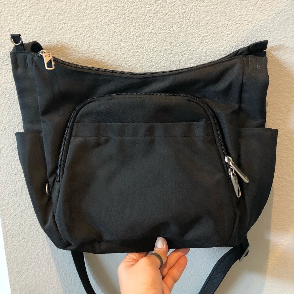 Black Travelon Crossbody Purse